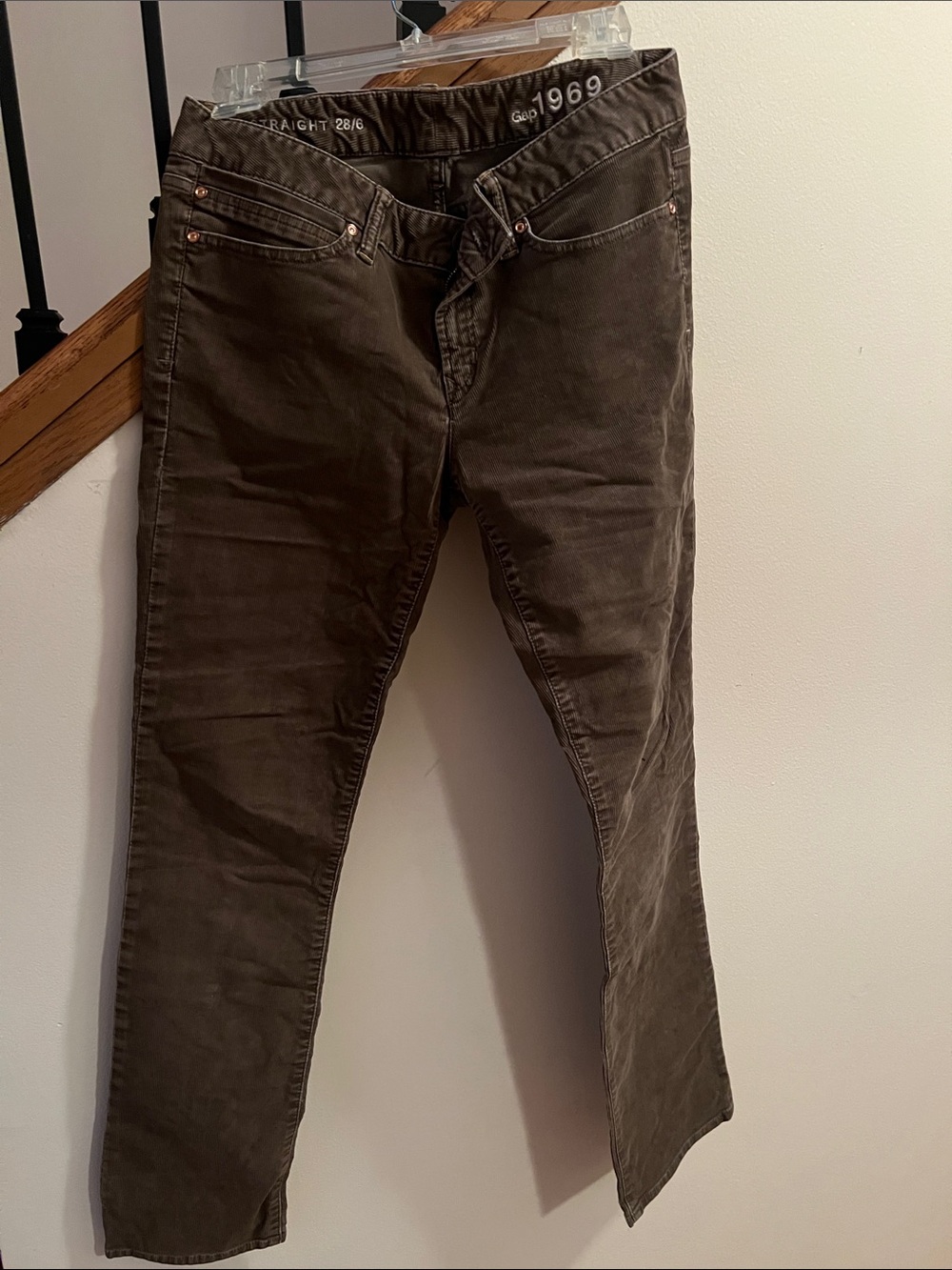 GAP Straight Leg Pants in Dark Brown
